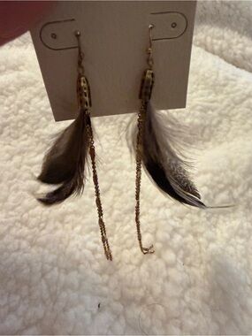 Buckle Gold-Tone Feather Drop Earrings - Black